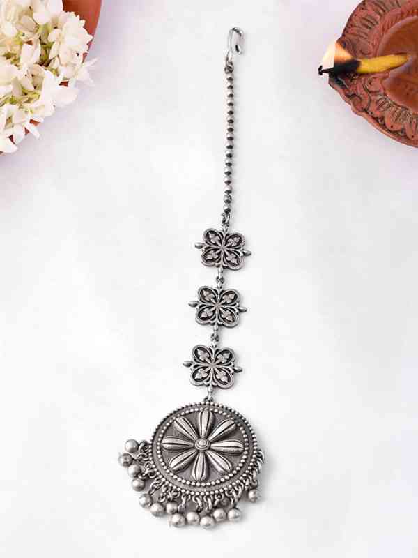 Oxidized jewelry